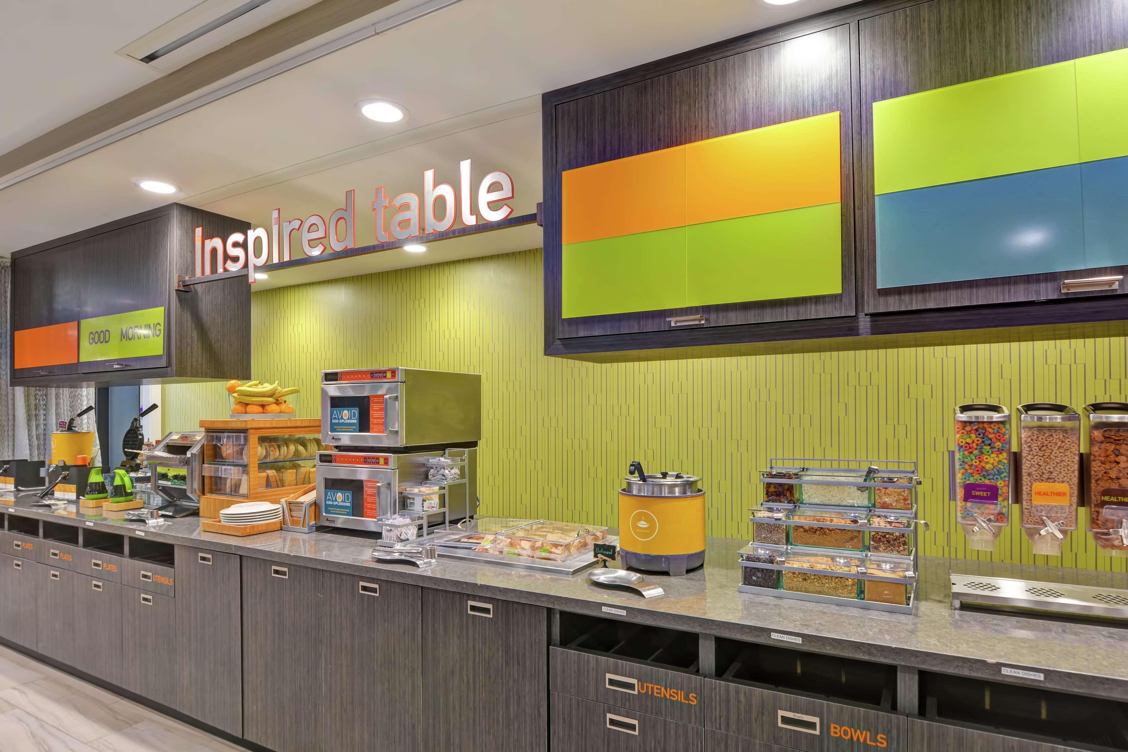 Home2 Suites Pensacola I-10 At North Davis Hwy Bagian luar foto