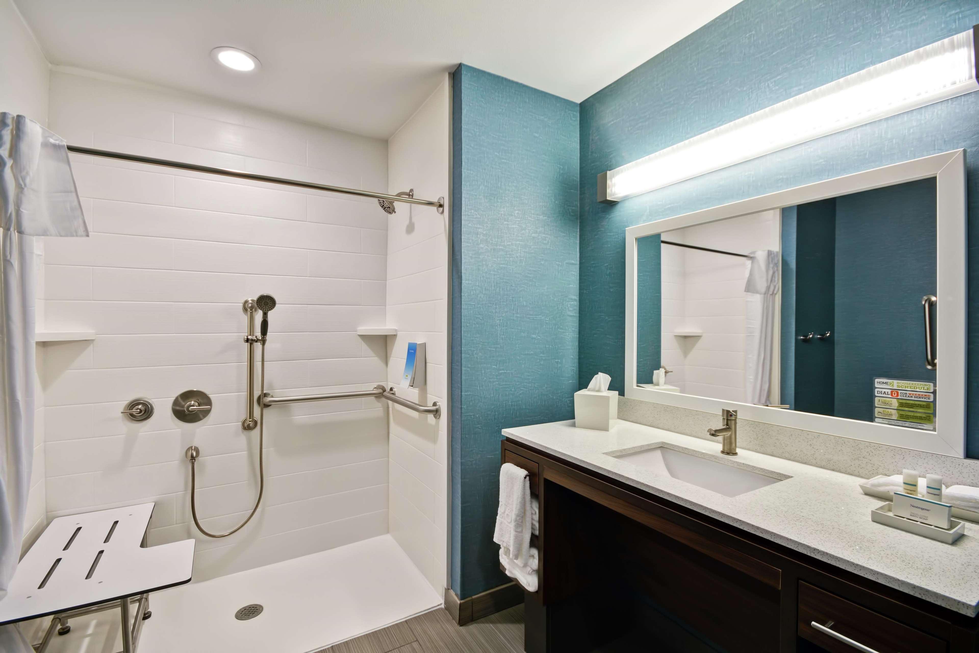 Home2 Suites Pensacola I-10 At North Davis Hwy Bagian luar foto