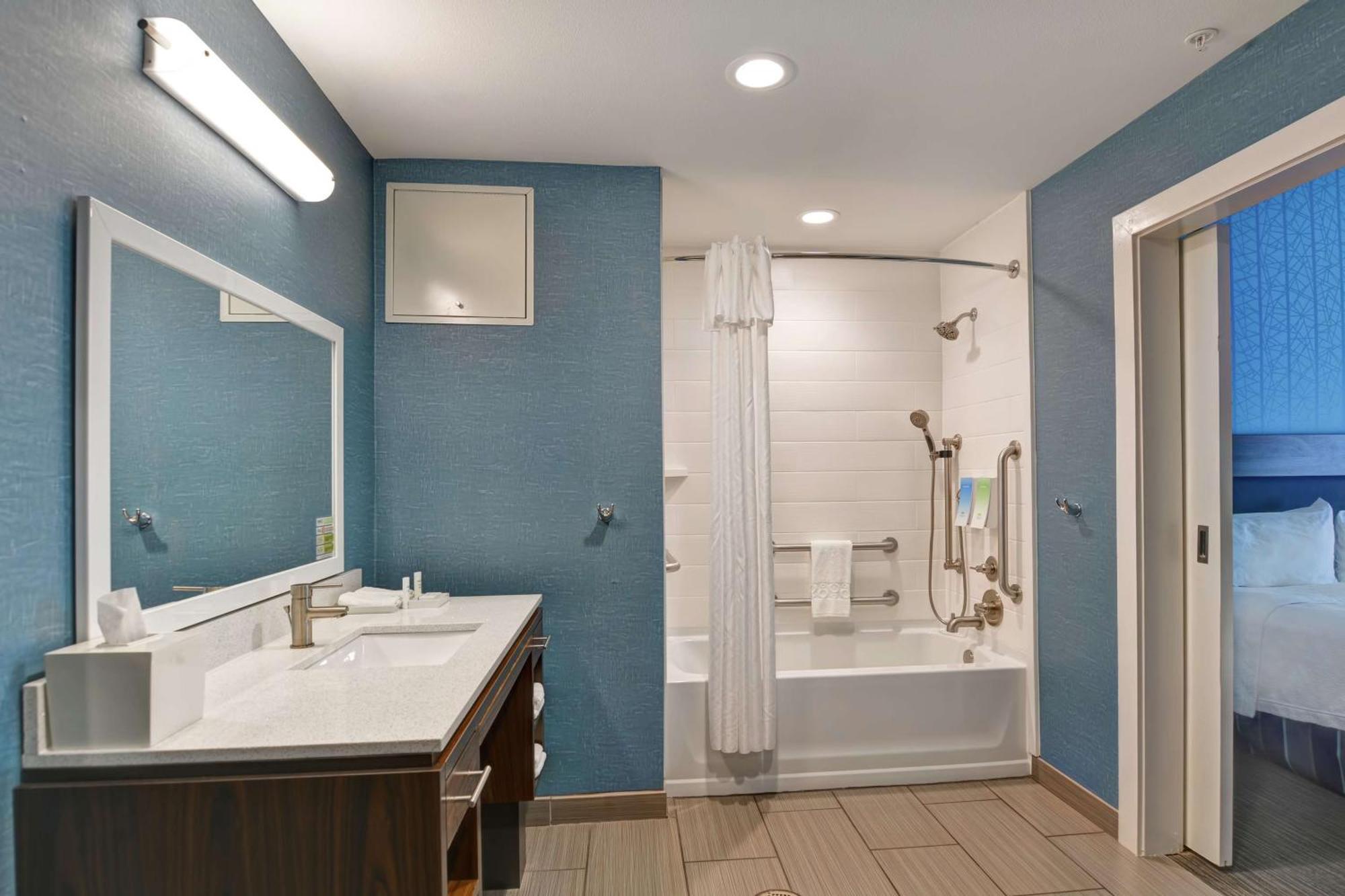 Home2 Suites Pensacola I-10 At North Davis Hwy Bagian luar foto